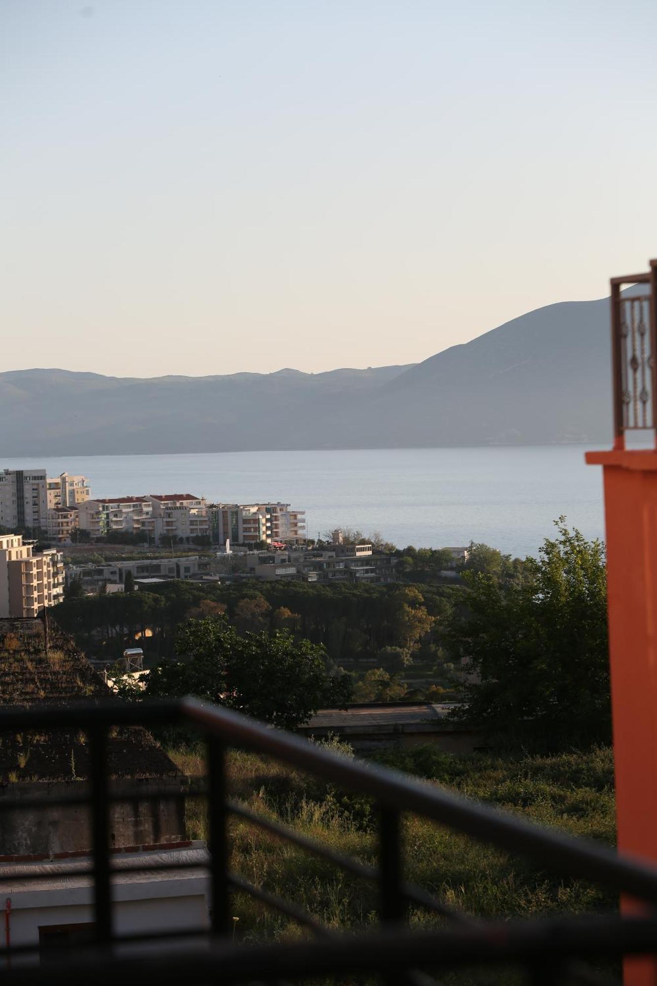 Tekb Rooms & Apartments Vlorë Exterior foto
