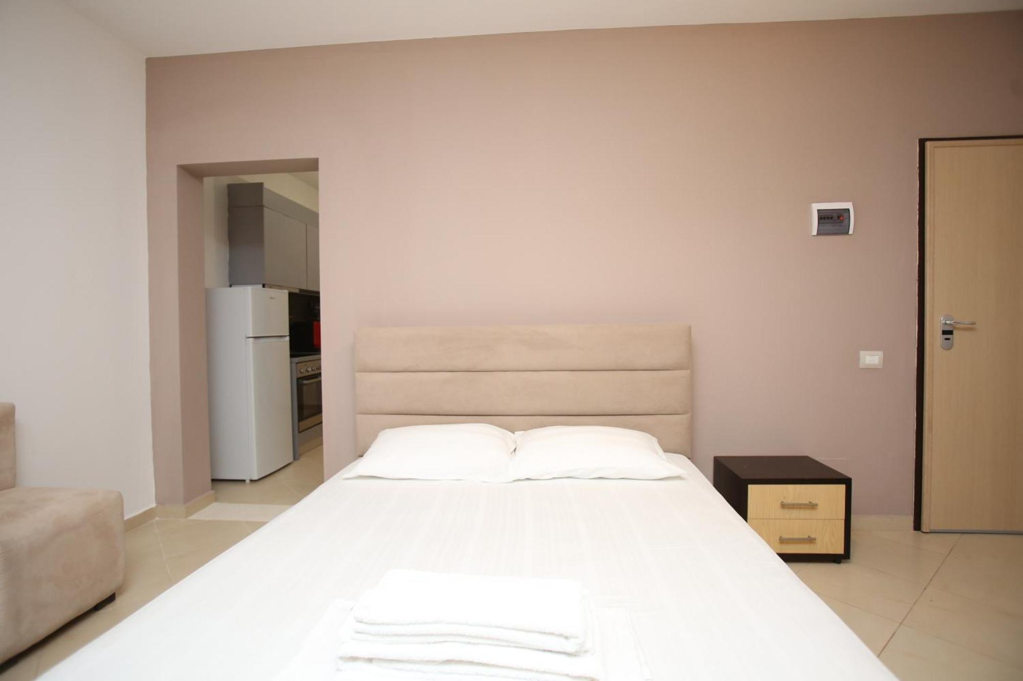 Tekb Rooms & Apartments Vlorë Exterior foto